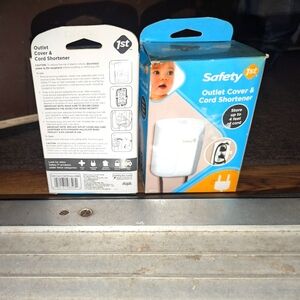 Safety Outlet Cover & Cord Shortener